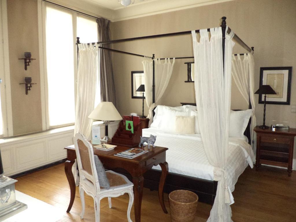 Hotel Recour Поперинге Экстерьер фото