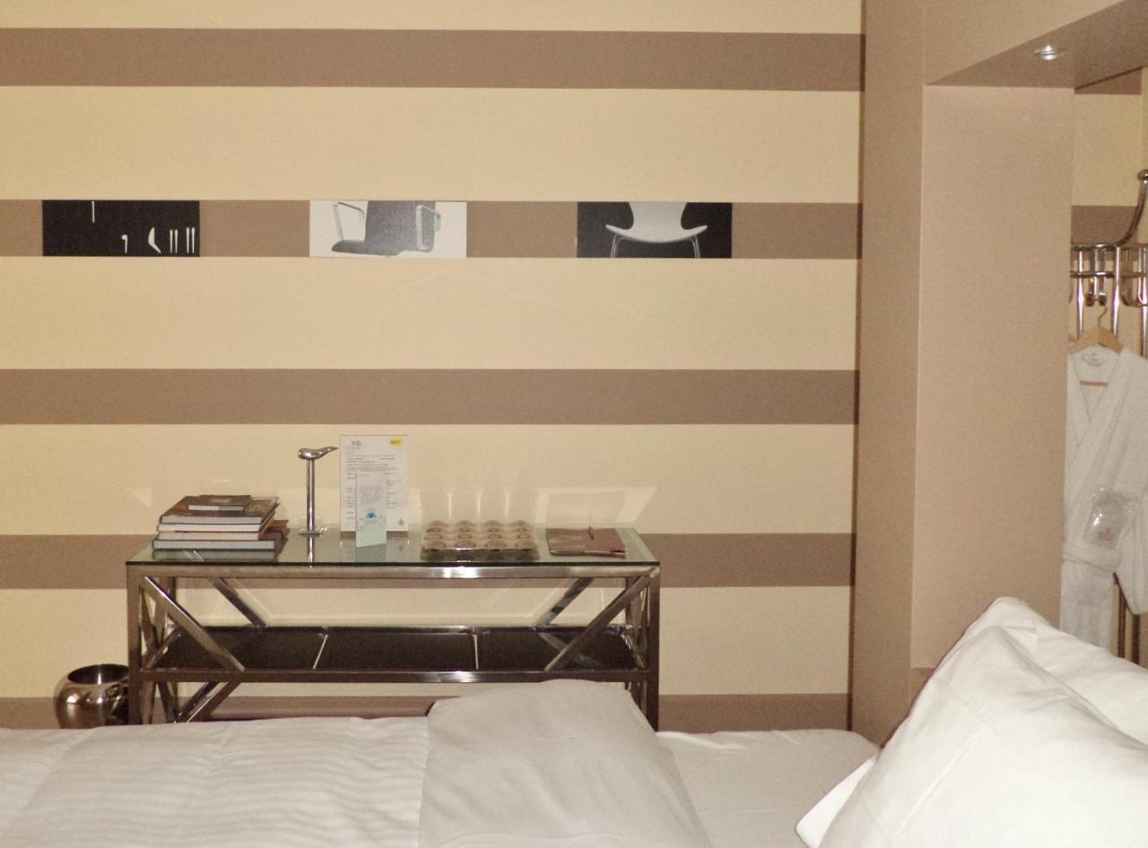 Hotel Recour Поперинге Экстерьер фото